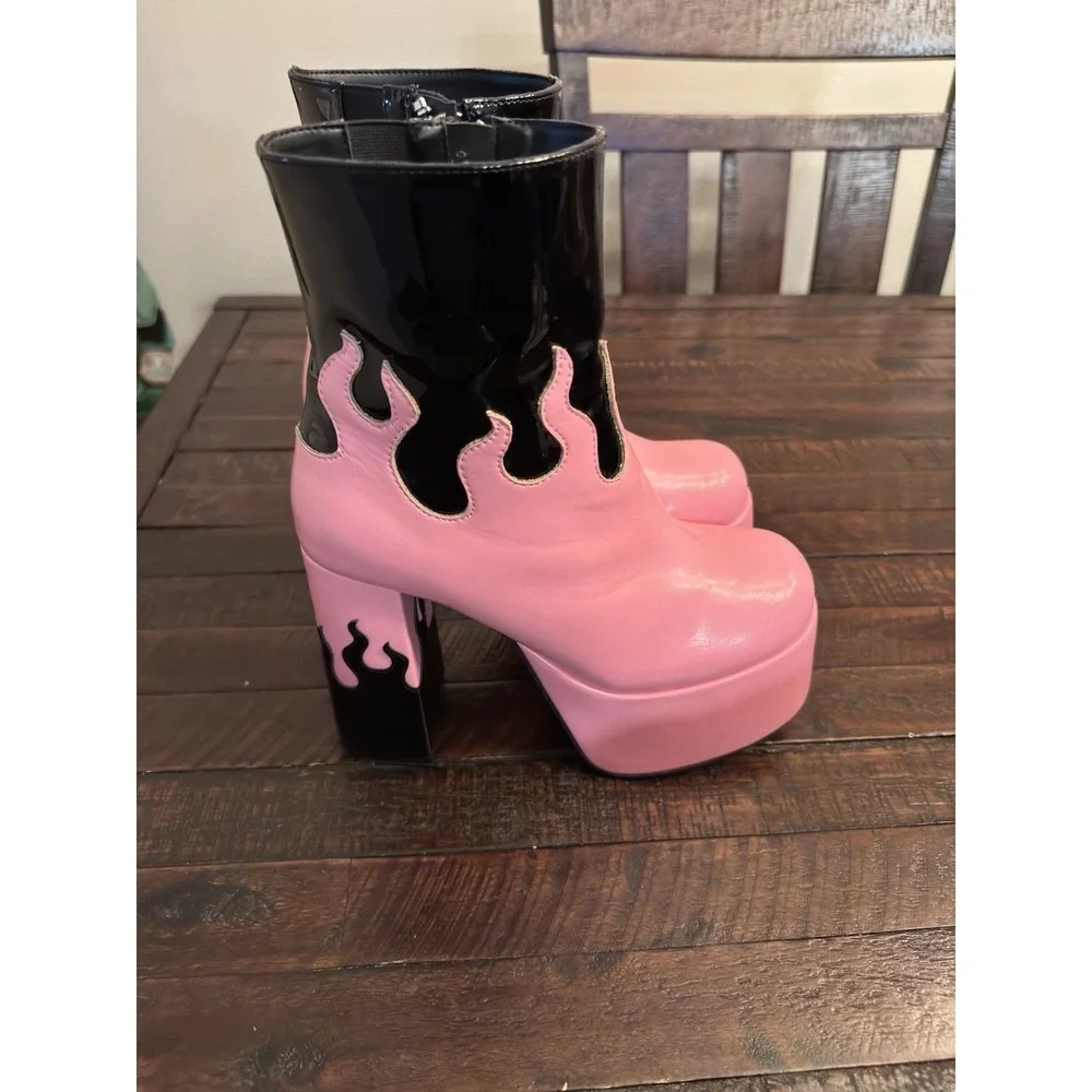 Sugar Thrillz black pink
